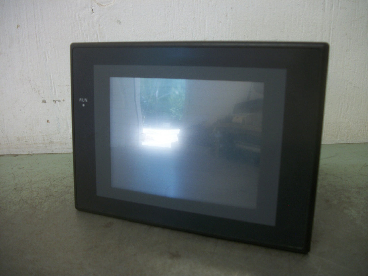 OMRON INTERACTIVE TOUCH SCREEN OPERATOR INTERFACE DISPLAY PANEL NS5-TQ11B-V2