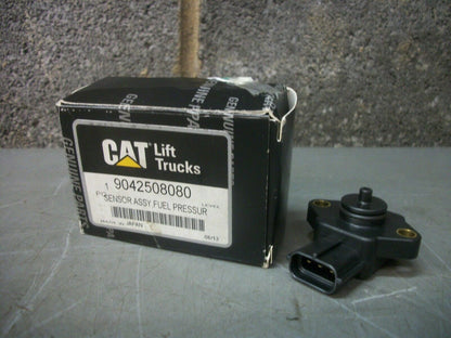 CAT FUEL PRESSURE SENSOR 9042508080 NIB
