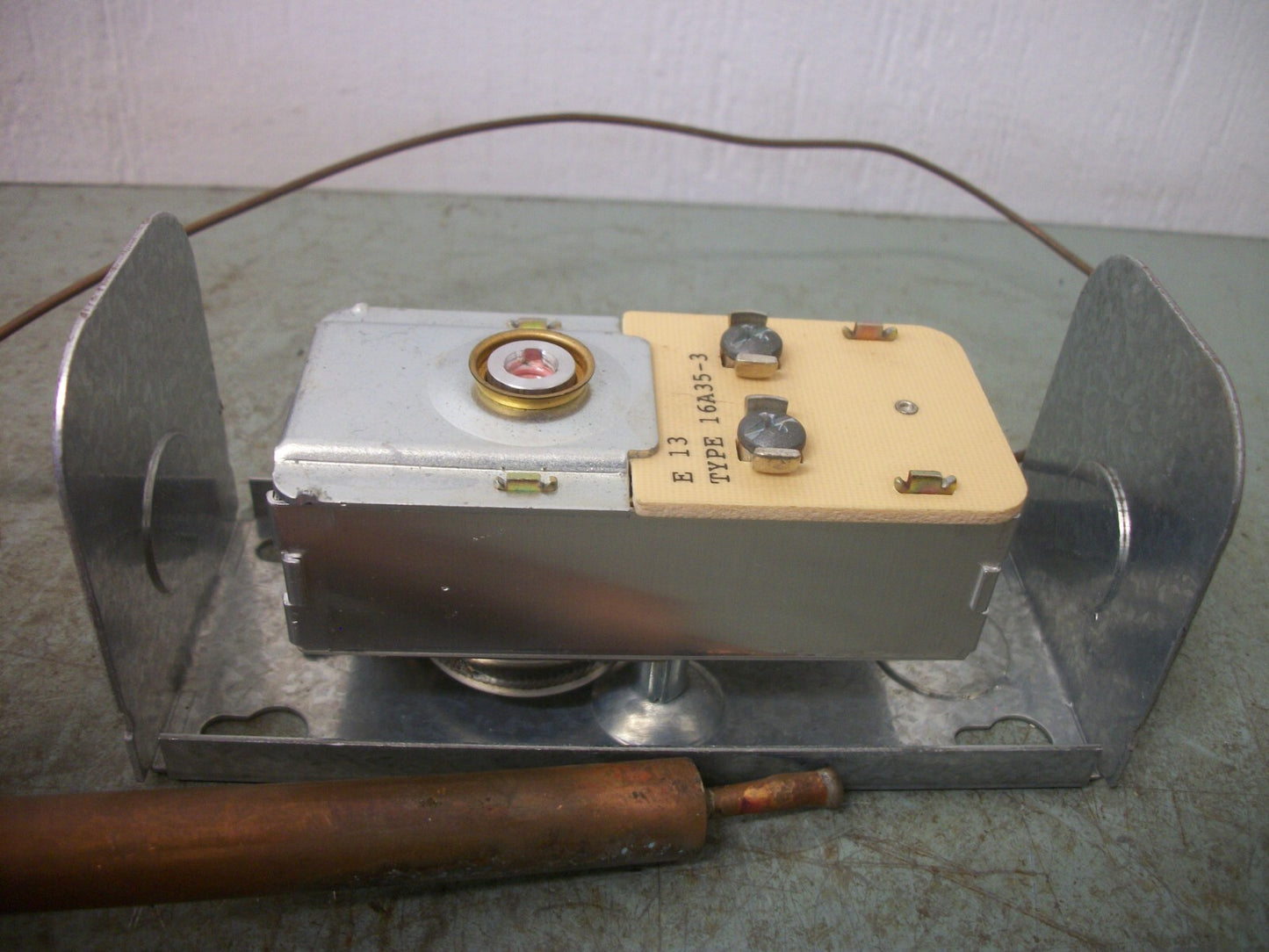 WHITE-RODGERS ICE BANK REFRIG CONTROL 16A35-3 STYLE P2 120/240V NOB