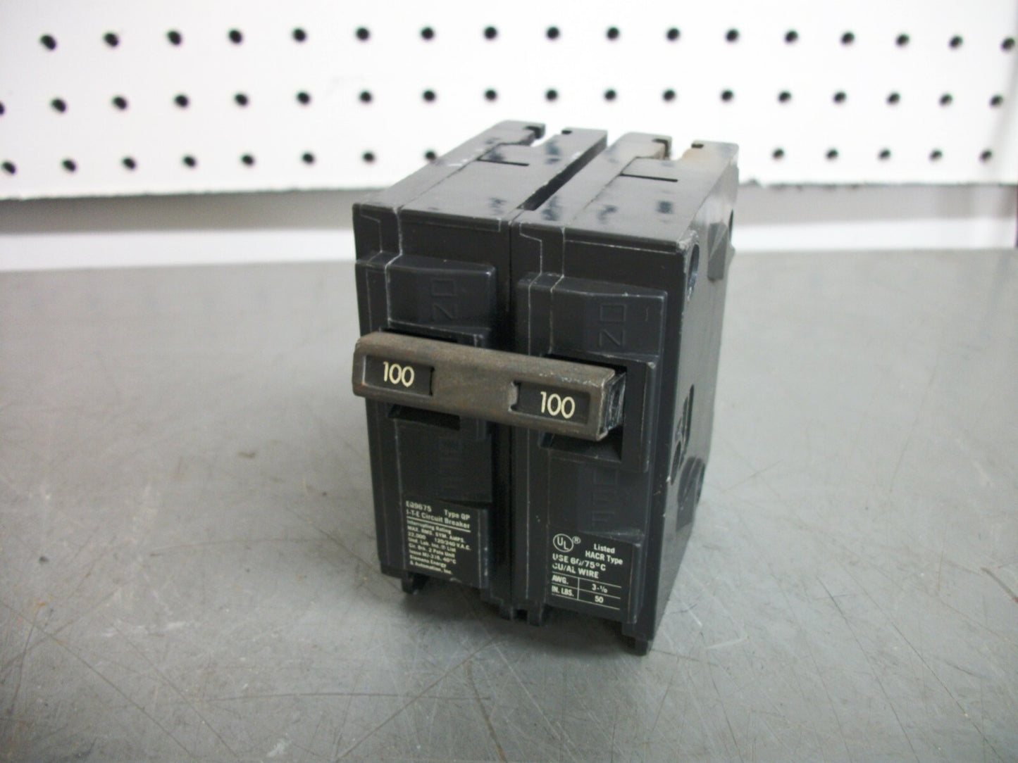 SIEMENS QP CIRCUIT BREAKER EQ9675 Q2100 100AMP 240VOLT 2POLE