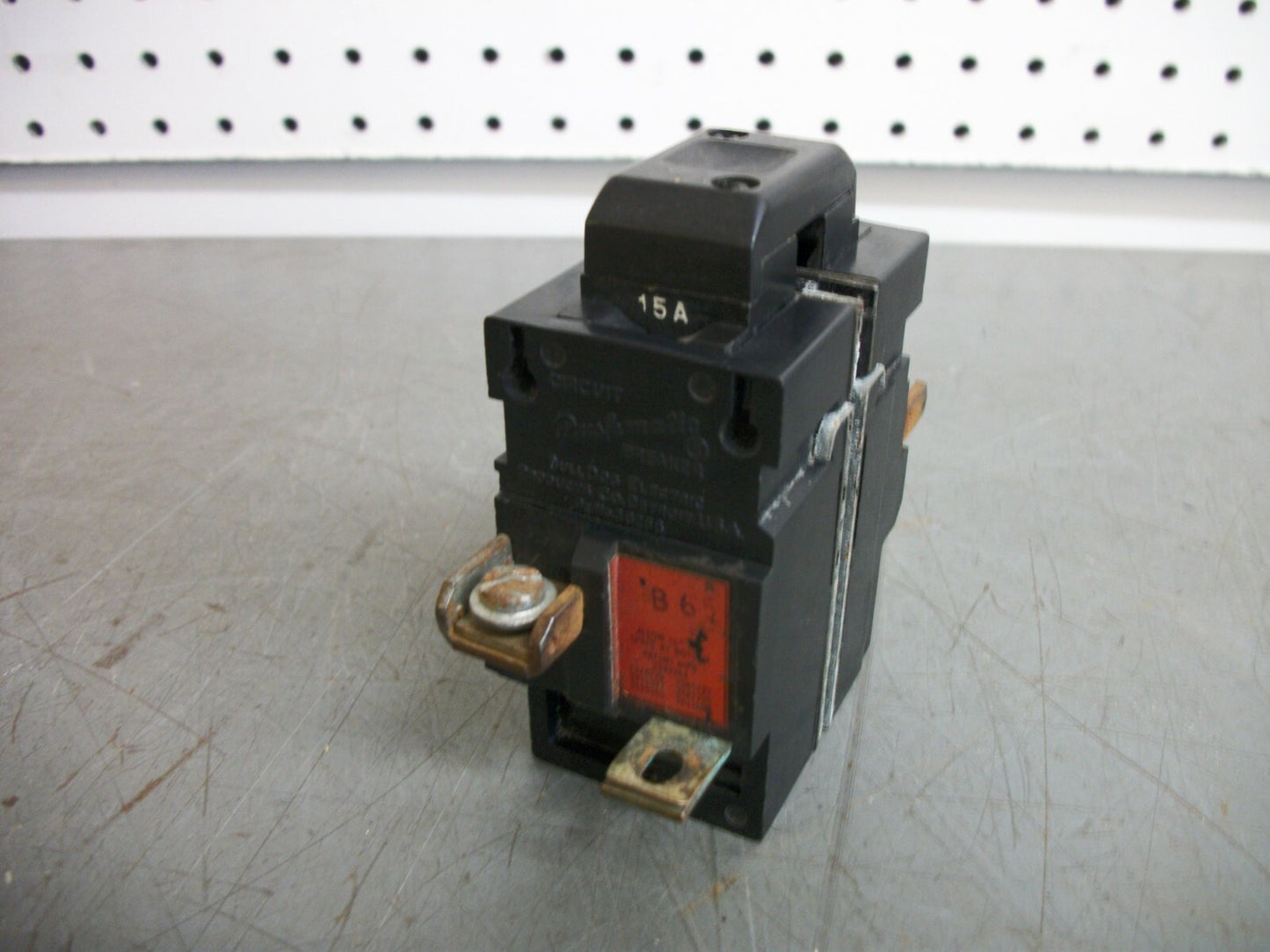 BULLDOG PUSHMATIC CIRCUIT BREAKER 31215 15AMP 240VOLT 2POLE