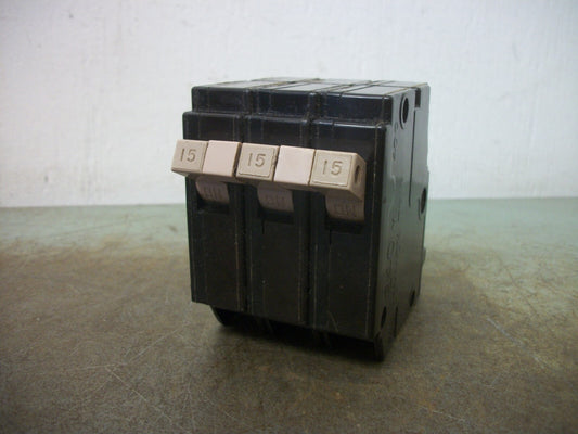 CUTLER-HAMMER CH CIRCUIT BREAKER CH315 15AMP 240VOLT 3POLE