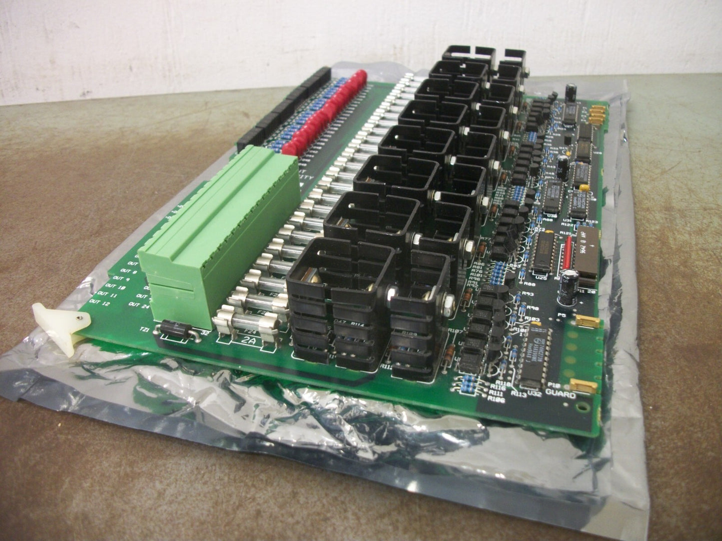 BARBER-COLMAN HIGH DENSITY DC OUTPUT CONTROL BOARD A-13880 NEW