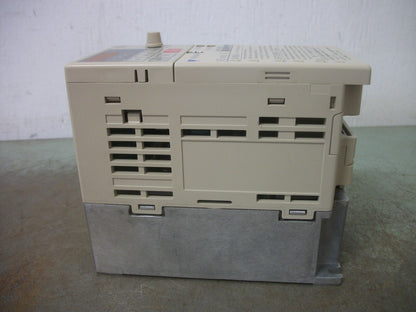 YASKAWA VS MINI V7 0.4KW INVERTER DRIVE CIMR-V7AA20P4 230VOLT 3PH