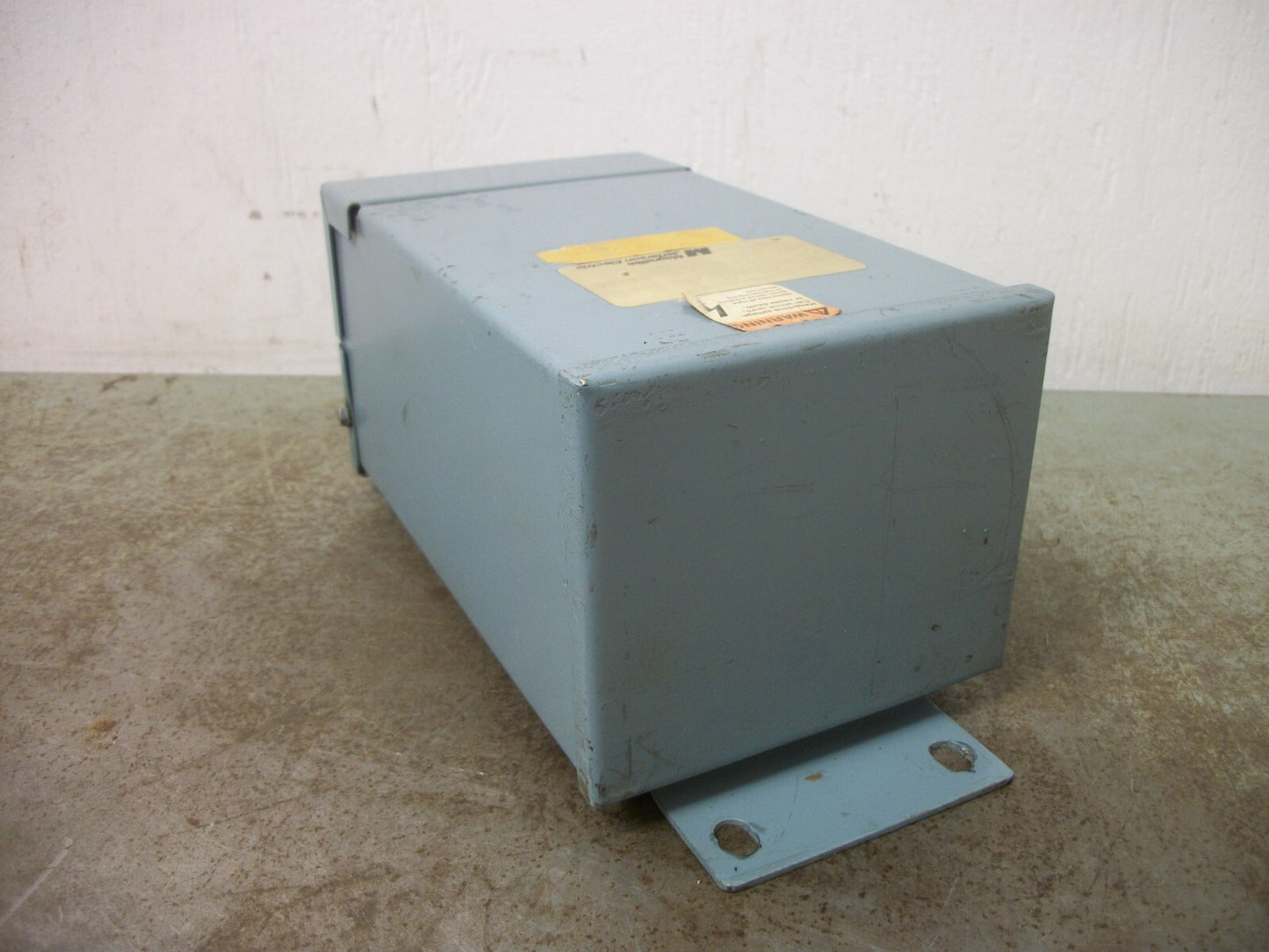 MAGNETEK JEFFERSON .250KVA 1PH TRANSFORMER 211-041 HV 240X480 LV 120/240