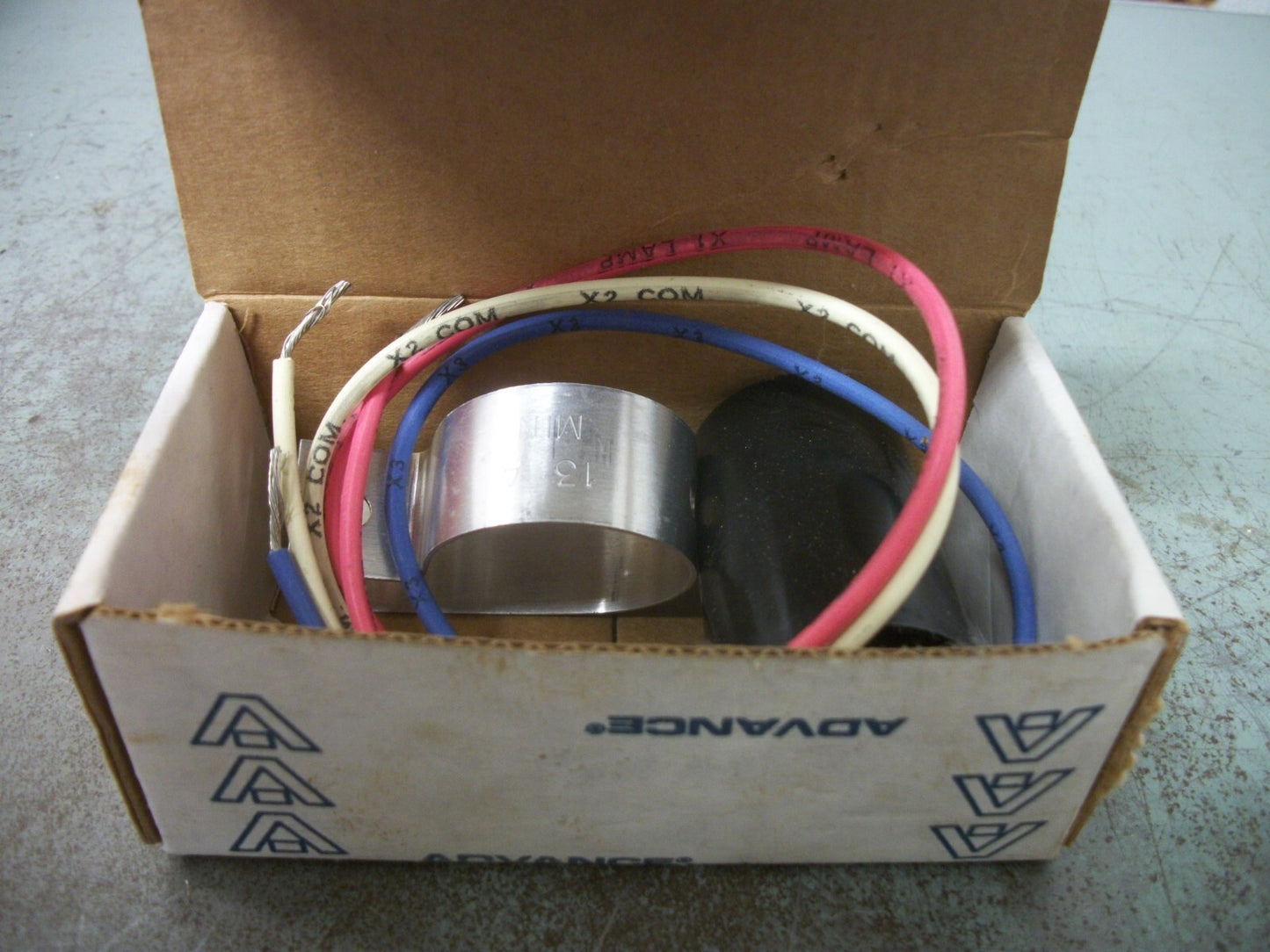 ADVANCE BALLAST LAMP IGNITOR LI551-H4 NIB