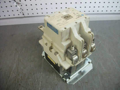 WESTINGHOUSE SIZE 3 CONTACTOR A200M3CAC 120VCOIL 3PH 600VOLT 50HP WHITE