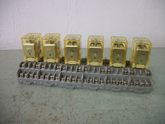 IDEC LOT OF 6 PLUG-IN RELAYS W/SOCKET BASES RY4S-U 24VCOIL 5AMP 240VOLT