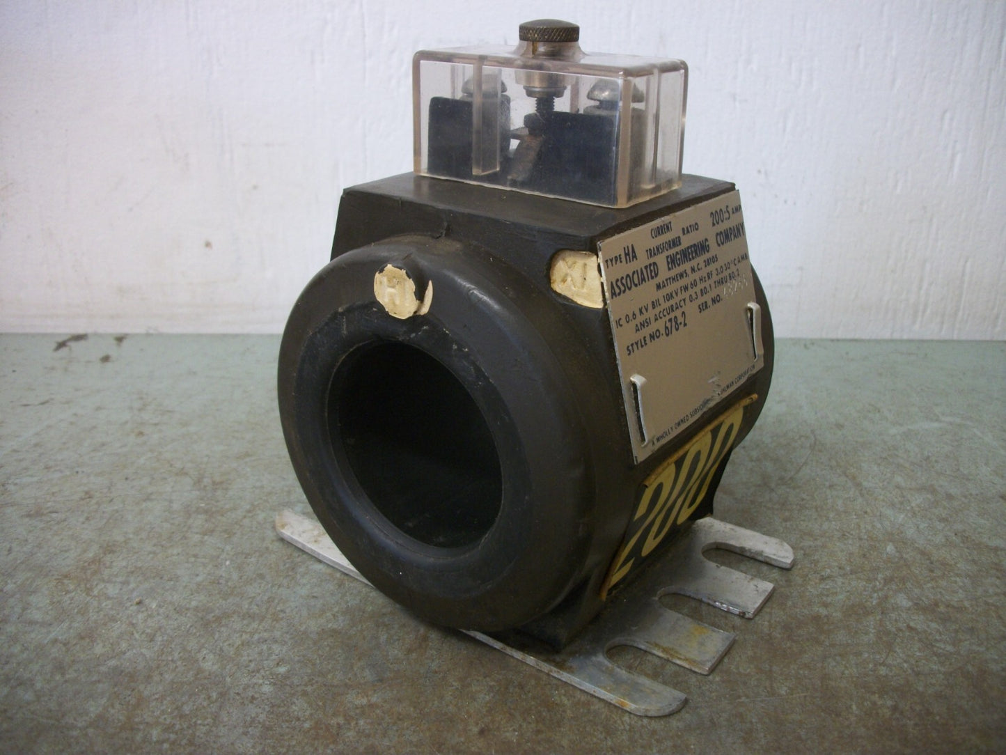 ASSOCIATED ENGINEERING HA 200:5A CURRENT TRANSFORMER 678-2 10KV