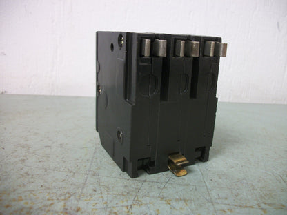 SQUARE D QO CIRCUIT BREAKER QO330 30AMP 240VOLT 3POLE OLD