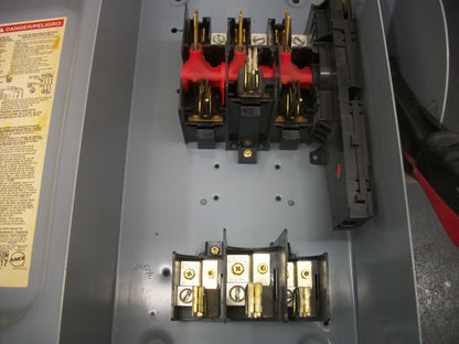 SQUARE D DISCONNECT TYPE 1 H363 100AMP 600VOLT 3POLE FUSIBLE MISS ARC SHIELD