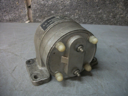 WESTCON AC TACHOMETER GENERATOR MODEL 758 TYPE AB 2000RPM CONTINUOUS 10VOLT