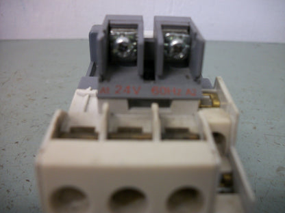 CARLO GAVAZZI CONTACTOR CGC-22A(D) 32AMP 24VCOIL 3PH 600V 15HP