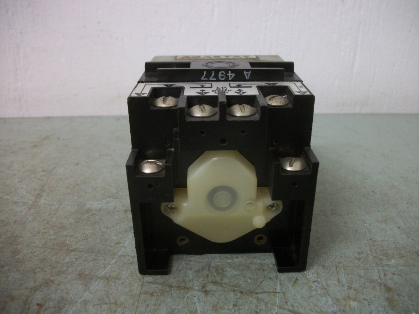 AGASTAT TIME DELAY RELAY 7022AC 120VCOIL 1.5-15SEC NOB