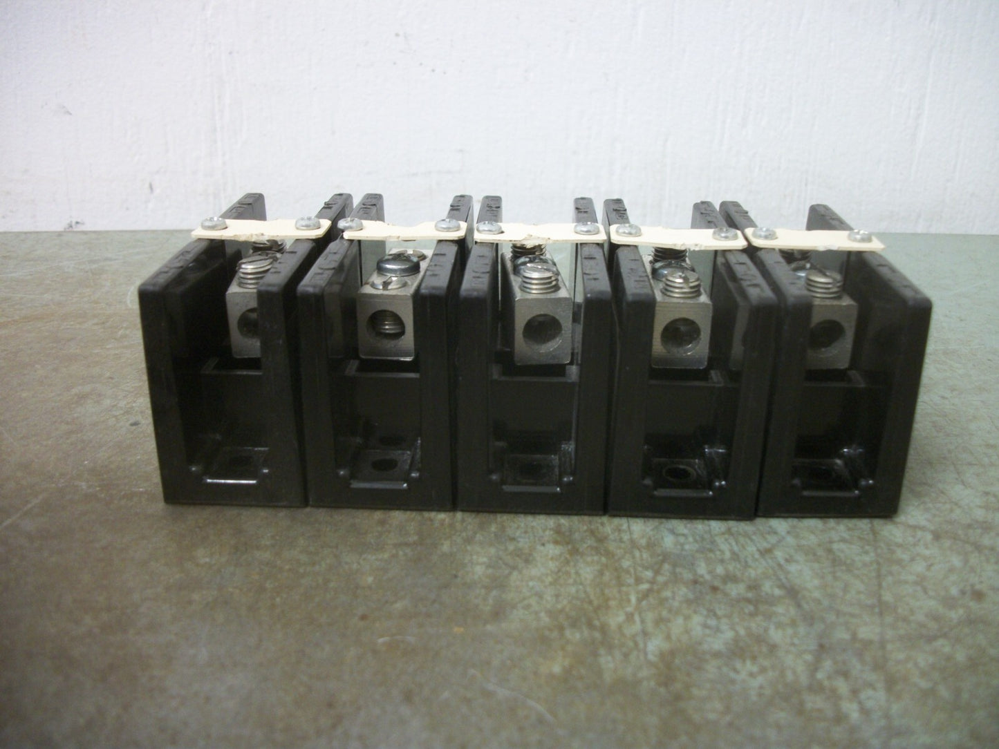 ALLEN-BRADLEY LOT OF 9 TERMINAL BLOCKS 1492-50Y 115AMP 600VOLT 1POLE