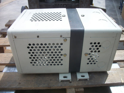 SOLA 1500VA CONSTANT VOLTAGE TRANSFORMER 63-23-215-8 IN: 95X520 OUT: 120/240