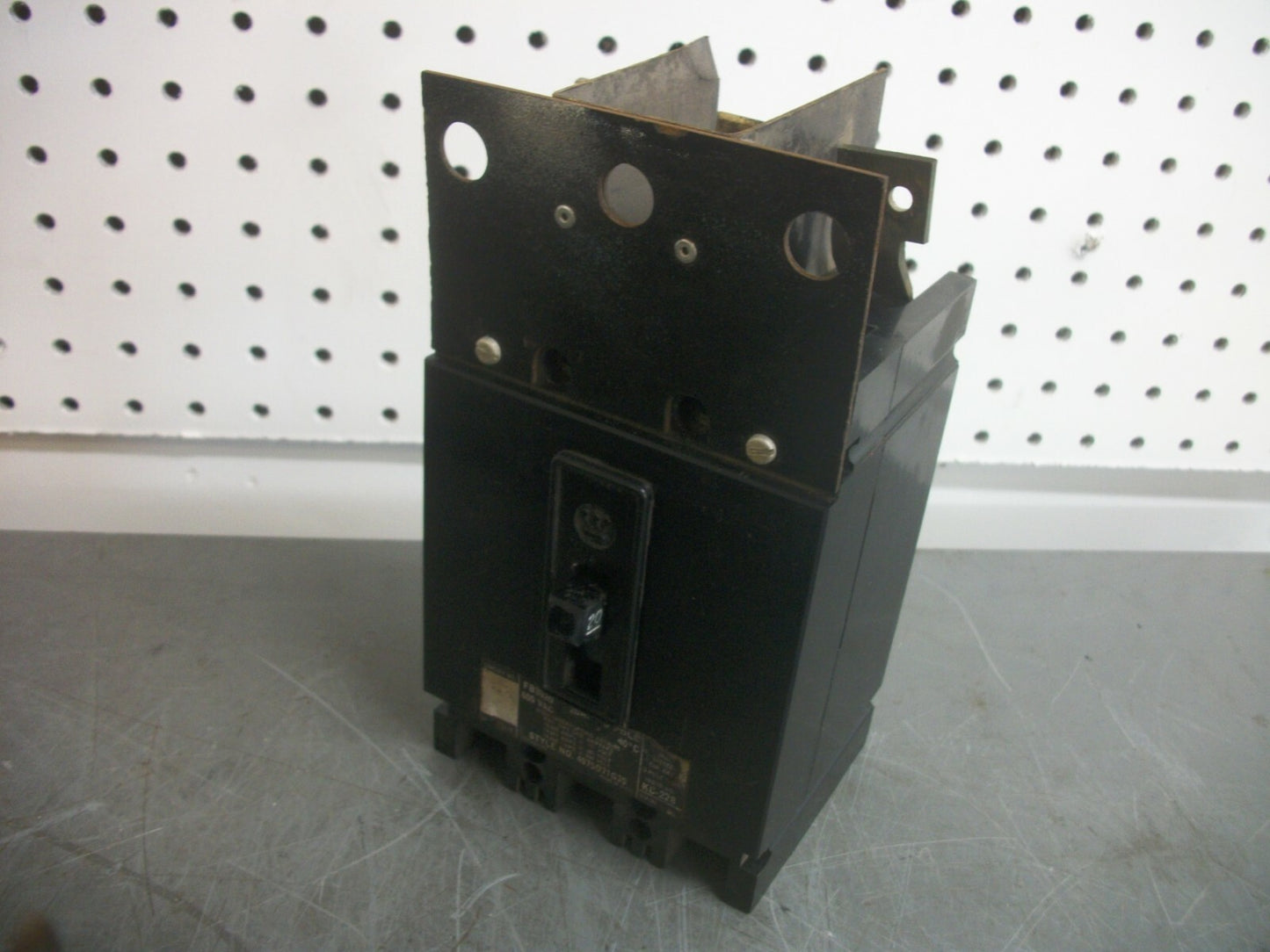 WESTINGHOUSE FB CIRCUIT BREAKER FB3020 20AMP 600VOLT 3POLE W/HARDWARE