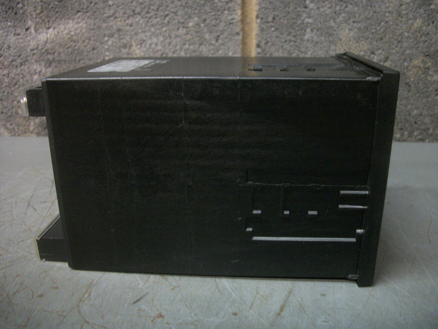 IWAKI EA-50 DIGITAL EH PUMP CONTROLLER EA-50P 100-240VOLT