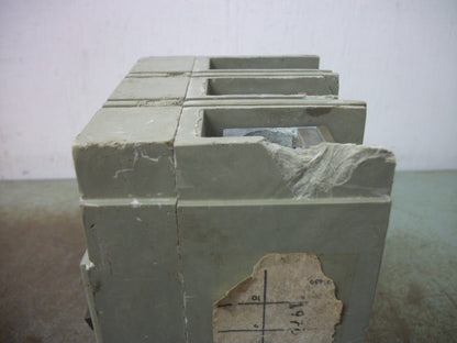 FEDERAL PACIFIC HEJ CIRCUIT BREAKER HEJ233125 125AMP 240VOLT 3POLE CHIPPED