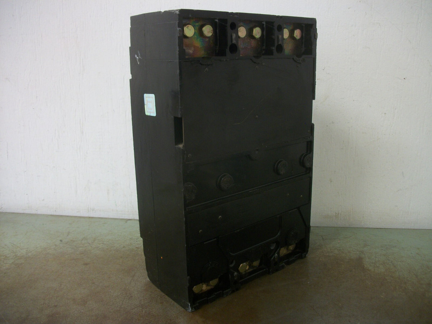 SQUARE D MHL CIRCUIT BREAKER MHL36600 600AMP 600VOLT 3POLE GRAY NO COVERS