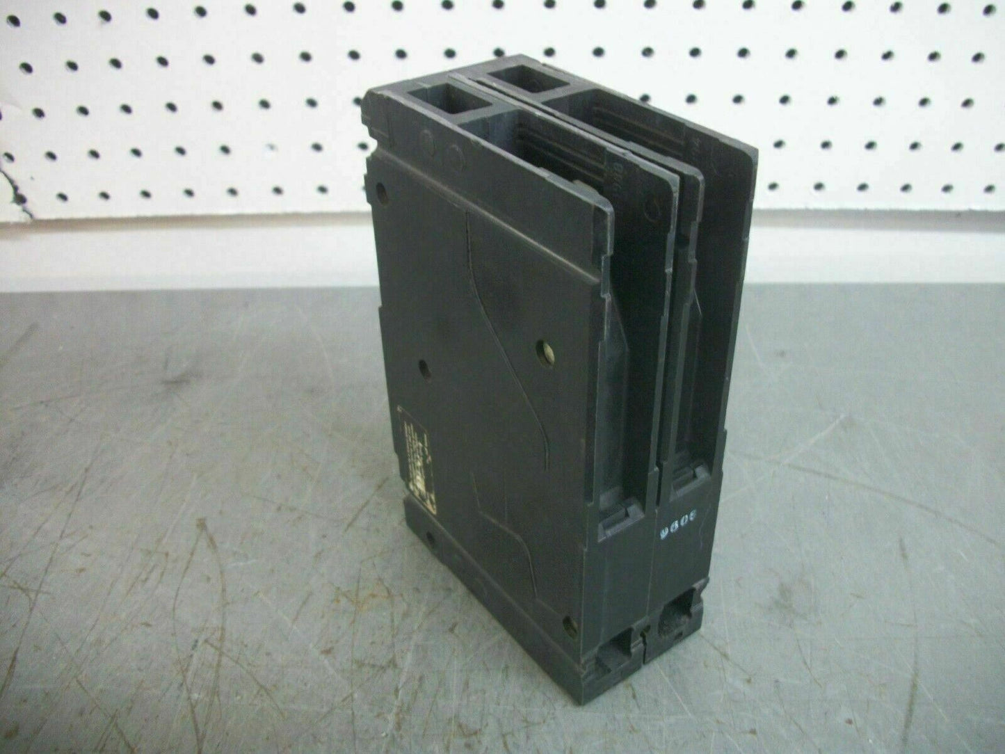 SIEMENS SENTRON ED4 CIRCUIT BREAKER ED42B015 15AMP 480VOLT 2POLE