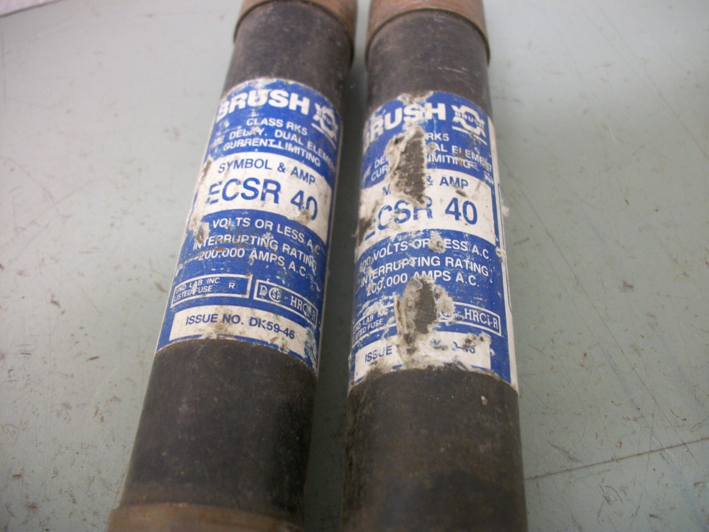 BRUSH LOT OF 2 CLASS RK5 FUSES ECSR40 40AMP 600VOLT