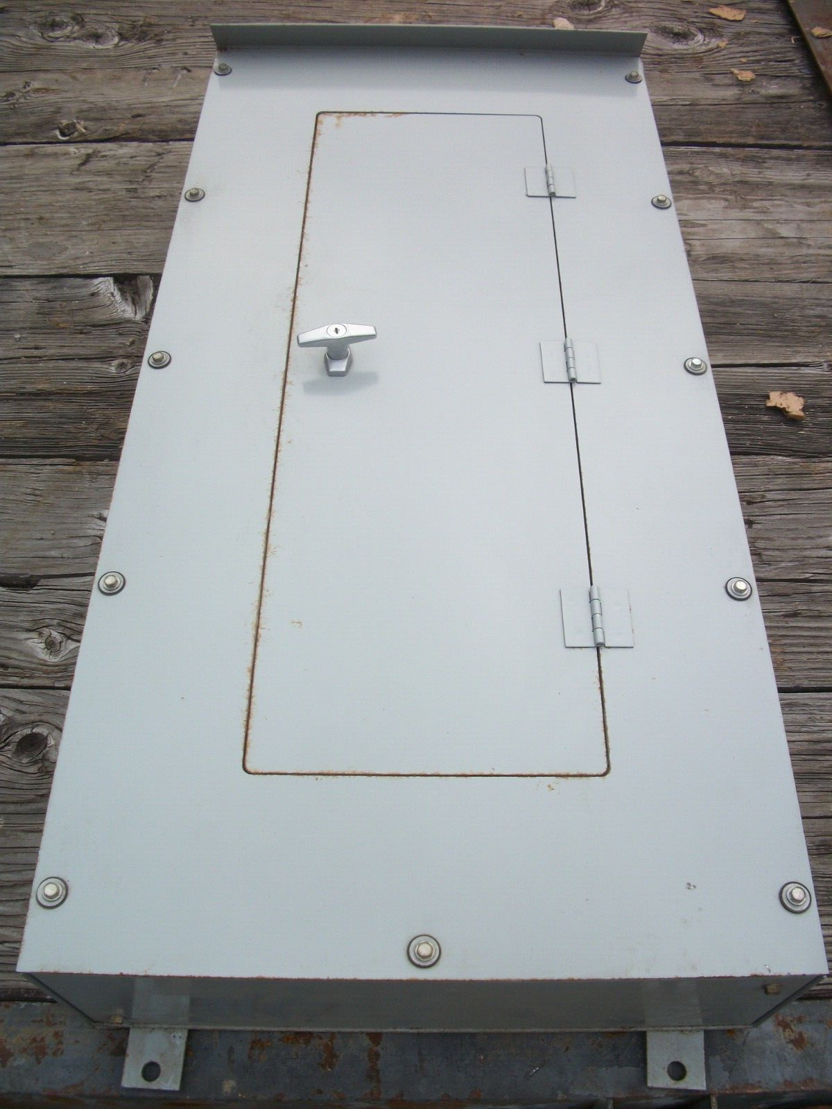 CUTLER-HAMMER PRL1A PANELBOARD ENCLOSURE 3R LWPQ2042 NOB