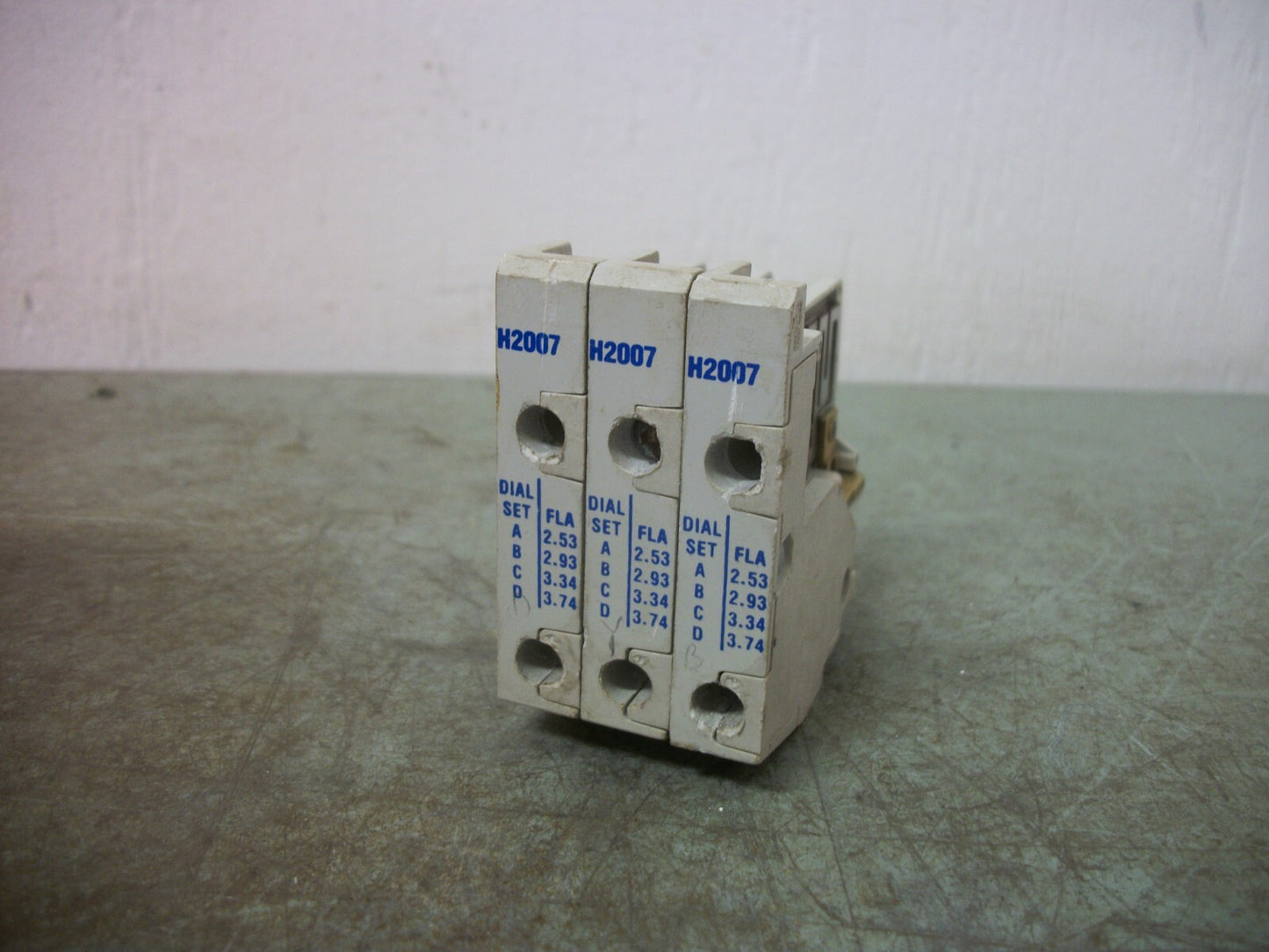 CUTLER-HAMMER LOT OF 3 FREEDOM SERIES OVERLOAD RELAY HEATERS H2007