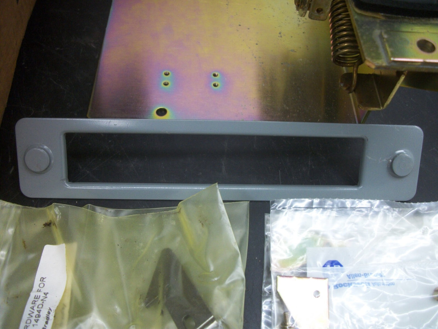 ALLEN-BRADLEY FLANGE MOUNTED CIRCUIT BREAKER OPERATOR MECHANISM 1494D-N4 NIB