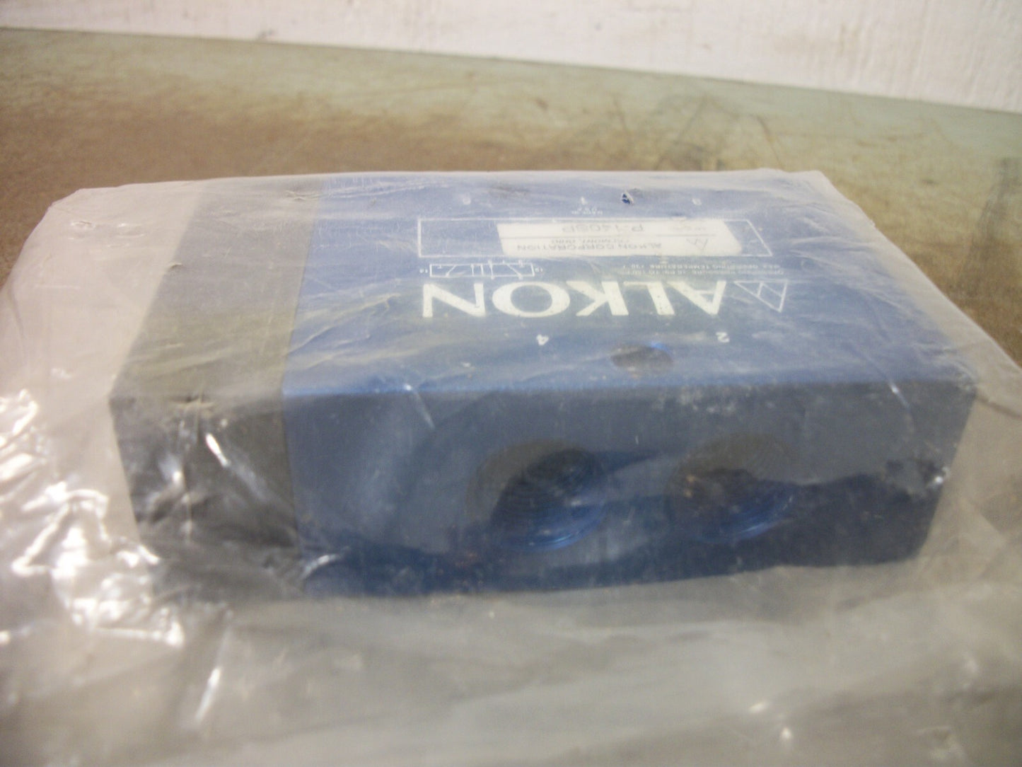 ALKON 4-WAY 5-PORT 3/8" PNEUMATIC VALVE P-140SP NEW