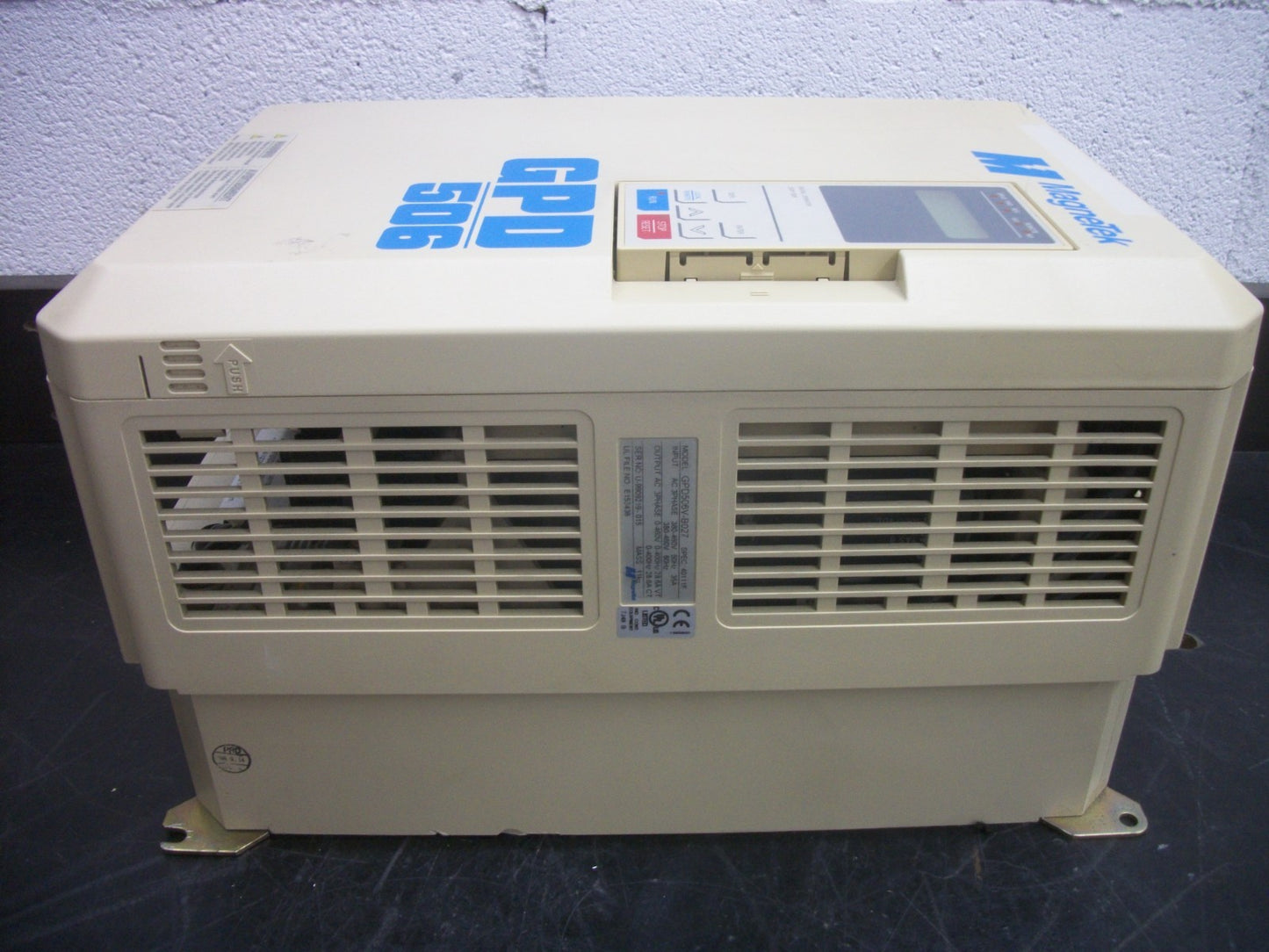 MAGNETEK GPD 506 VARIABLE FREQUENCY DRIVE GPD506V-B027 460VOLT 3PH 28.6AMP