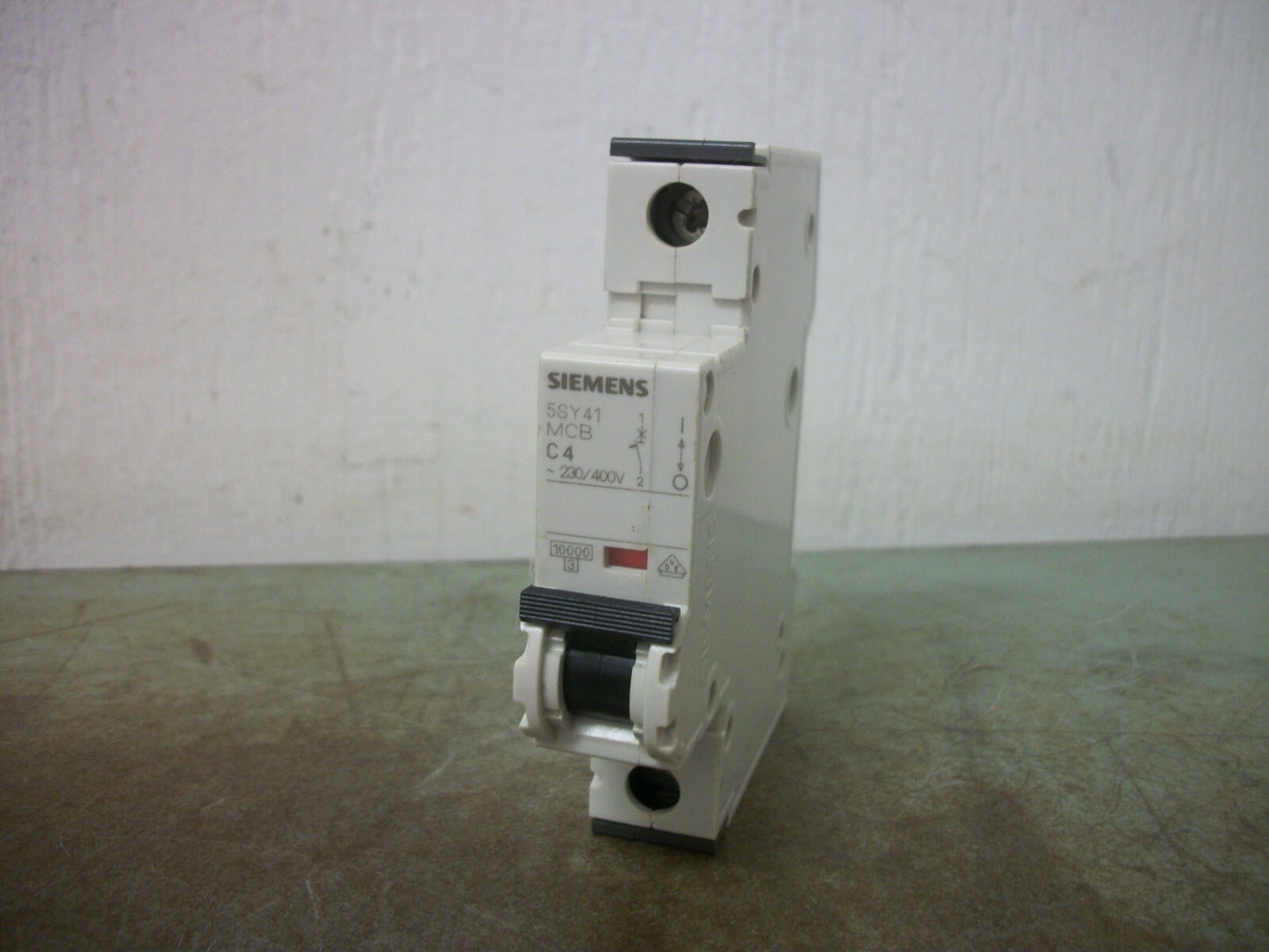 SIEMENS MINI CIRCUIT BREAKER 5SY41MCBC4 5SY4104-7 4AMP 400VOLT 1POLE