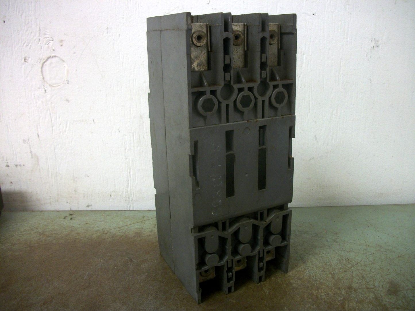 SIEMENS HKB CIRCUIT BREAKER HKB3250F 250AMP 600VOLT 3POLE W/150A TRIP