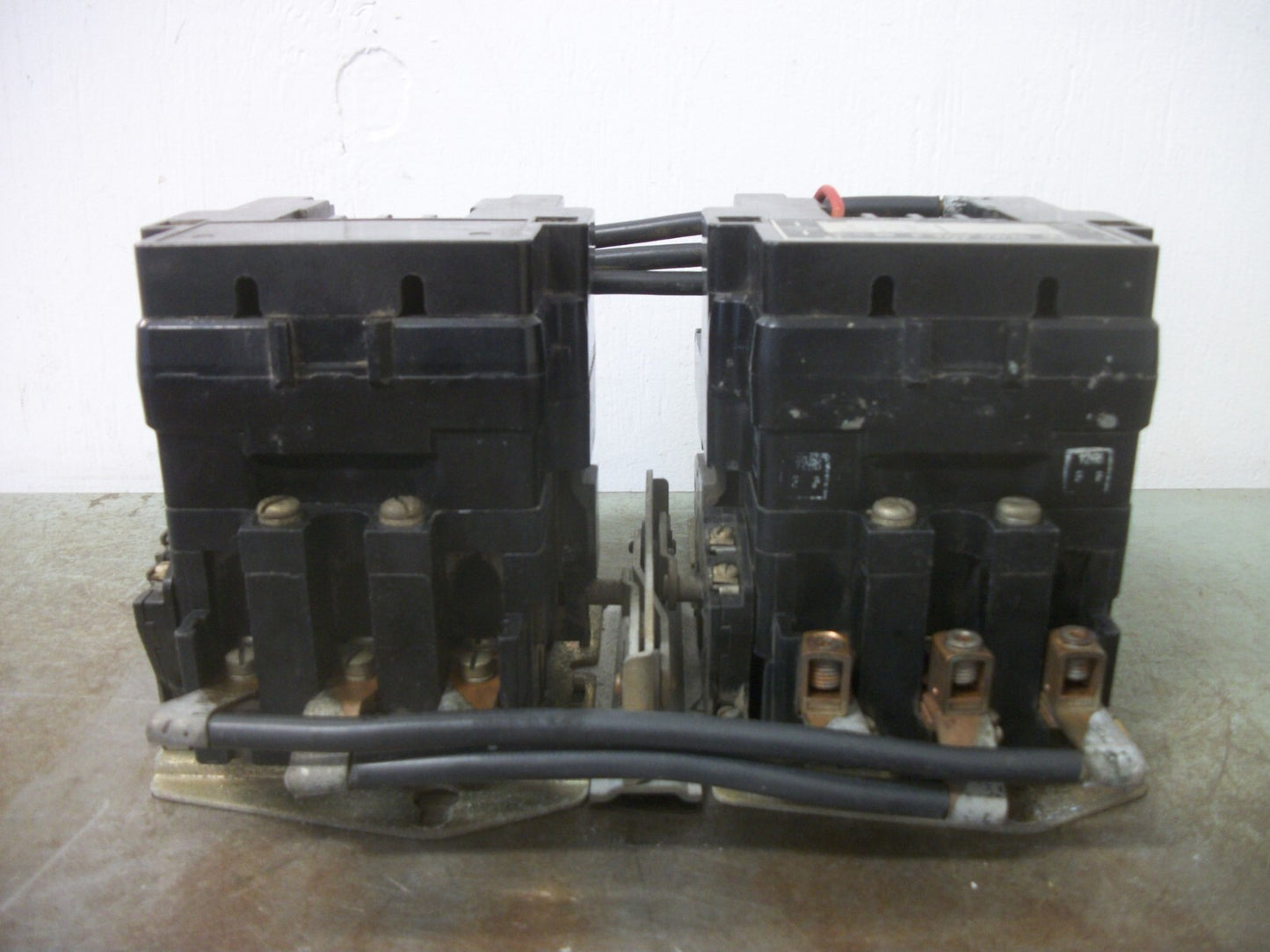 SQUARE D SIZE 3 REV MOTOR STARTER 8536SEO1 480VCOIL 3PH 600V 50HP