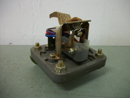 BARKSDALE ADJUSTABLE PRESSURE SWITCH D1S-A80SS .5-80PSI PROOF PRESSURE 160PSI