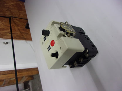 KLOCKNER-MOELLER MANUAL MOTOR STARTER PKZM 3-2,5-U-NA 1.4-2.4AMP