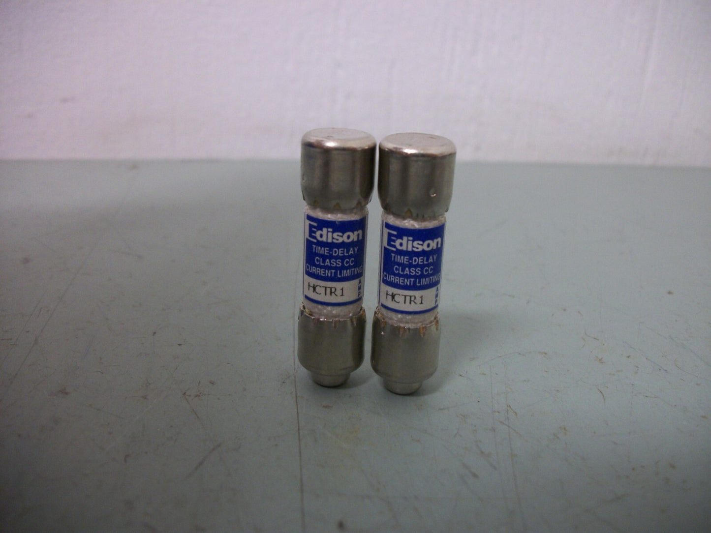 EDISON LOT OF 2 CLASS CC FUSES HCTR1 1AMP 600VOLT