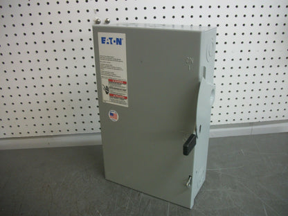 CUTLER-HAMMER DISCONNECT TYPE 1 DG322UGB 60AMP 240VOLT NON-FUSIBLE NOB