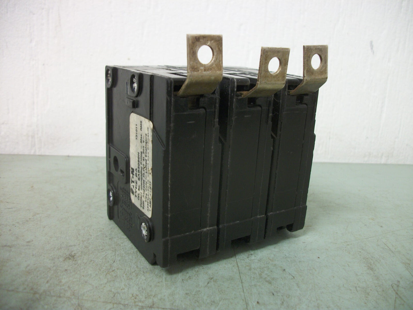 CUTLER-HAMMER BA CIRCUIT BREAKER BAB3090H 90AMP 240VOLT 3POLE