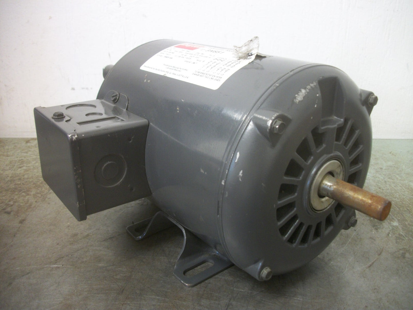 DAYTON 1/3HP 48 ODP AC MOTOR 3N851 460VOLT 3PH 3450RPM NOB