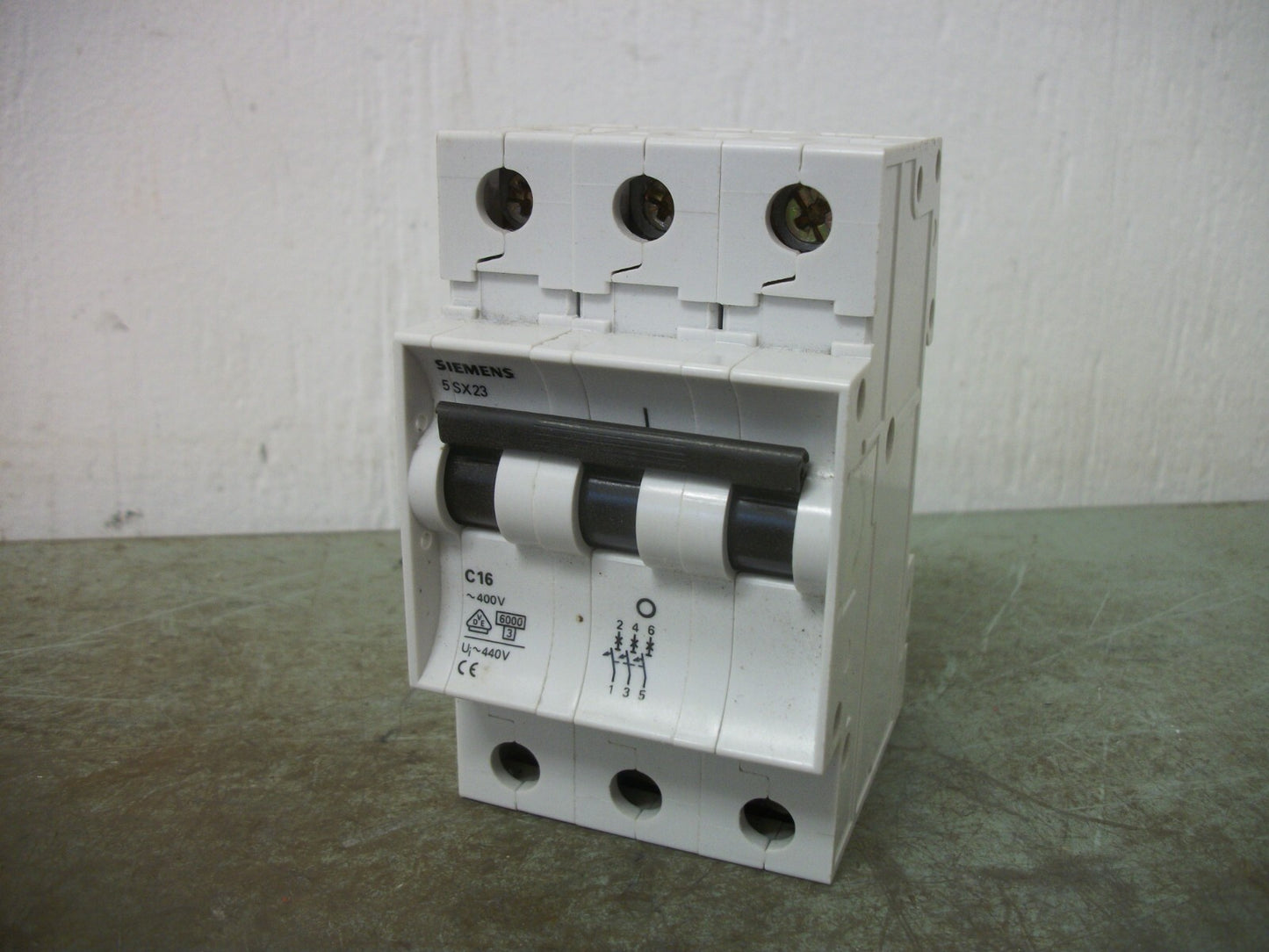 SIEMENS MINI CIRCUIT BREAKER 5SX23C16 16AMP 400VOLT 3POLE