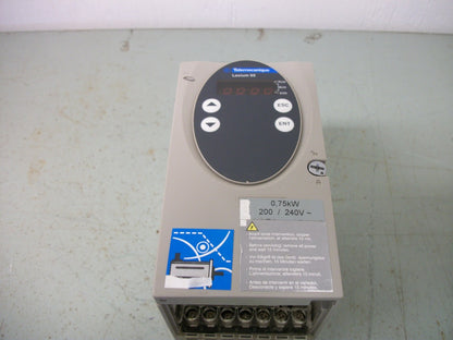 TELEMECANIQUE LEXIUM 05 0.75KW SERVO DRIVE LXM05AD10M2