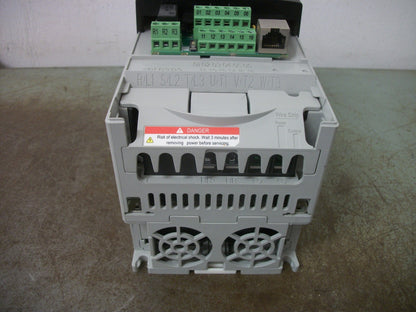 ALLEN-BRADLEY POWERFLEX 4 5HP AC DRIVE 22A-B017N104 230VOLT 3PH 17.5AMP