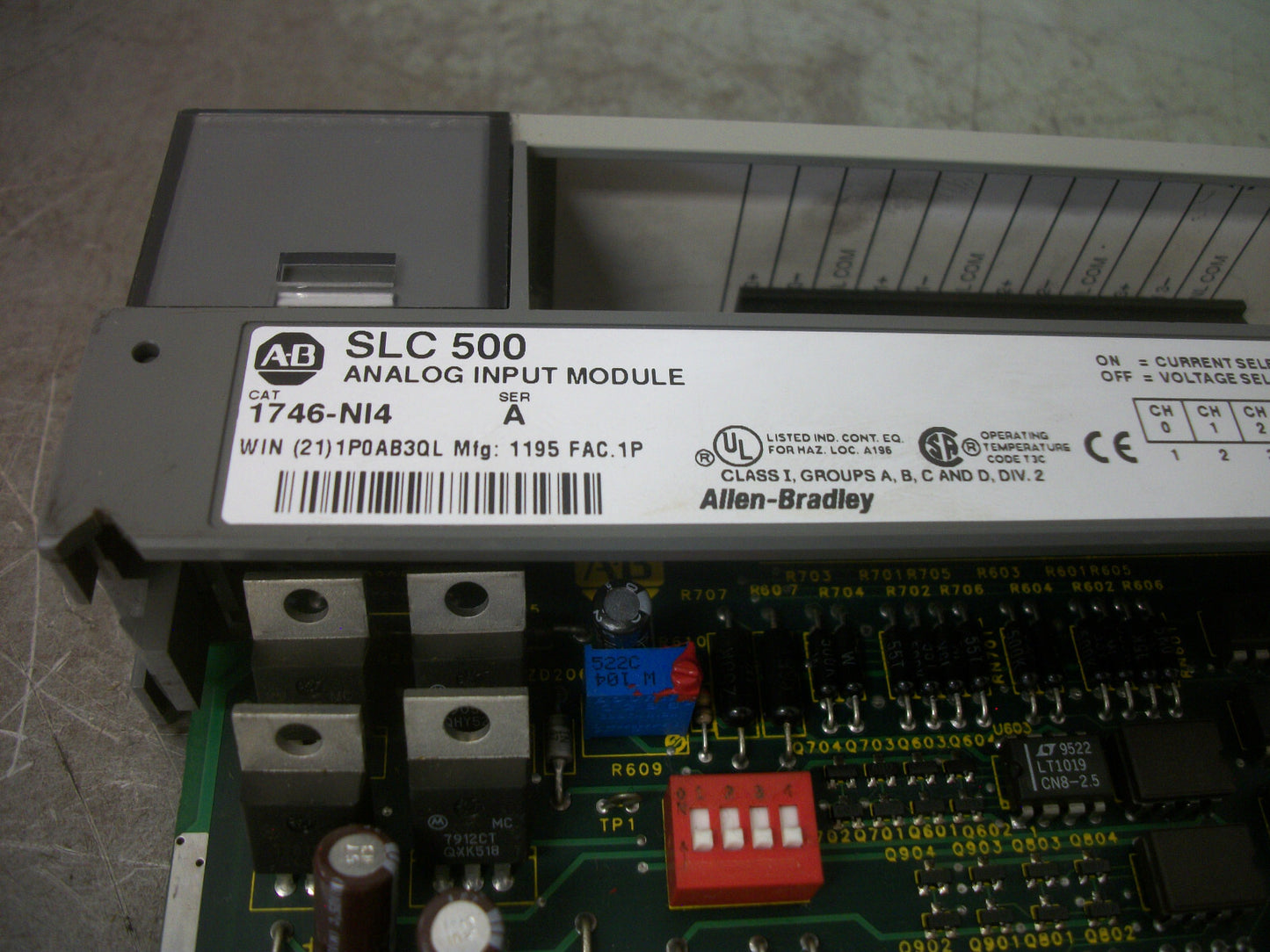 ALLEN-BRADLEY SLC 500 ANALOG INPUT MODULE 1746-NI4
