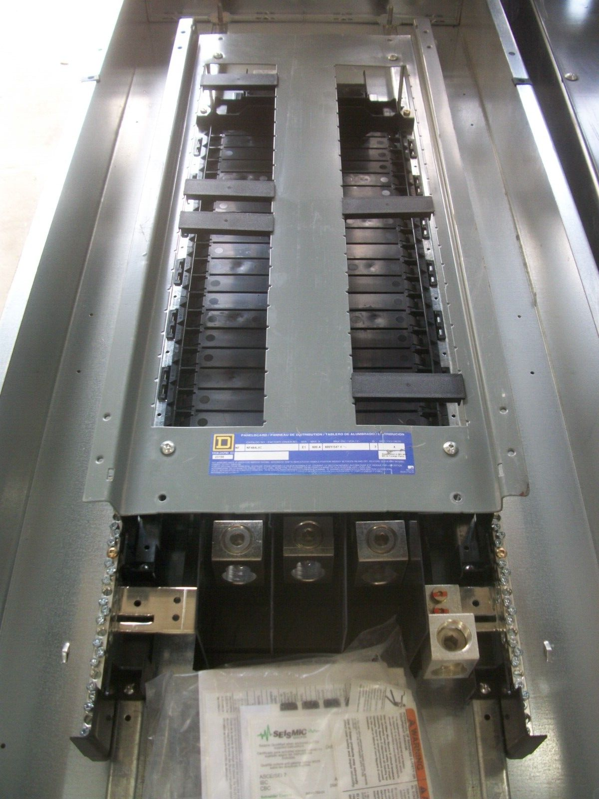 SQUARE D NF LOAD CENTER PANELBOARD NF484L6C 600AMP 600Y/347VOLT 3PH NEW