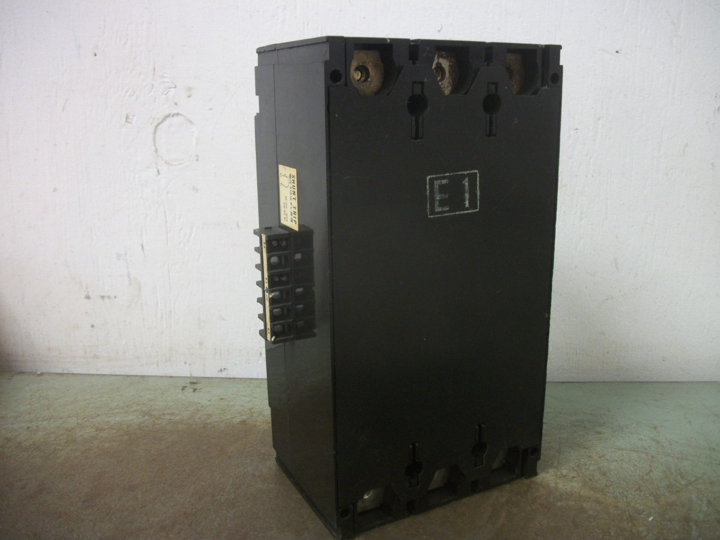 MITSUBISHI NO-FUSE CIRCUIT BREAKER NF225-S 225AMP 600VOLT 3POLE W/SHUNT