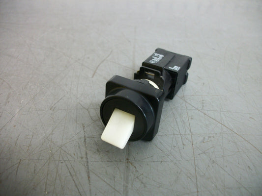 SQUARE D TOGGLE SWITCH 9001DU20 6AMP 415VOLT