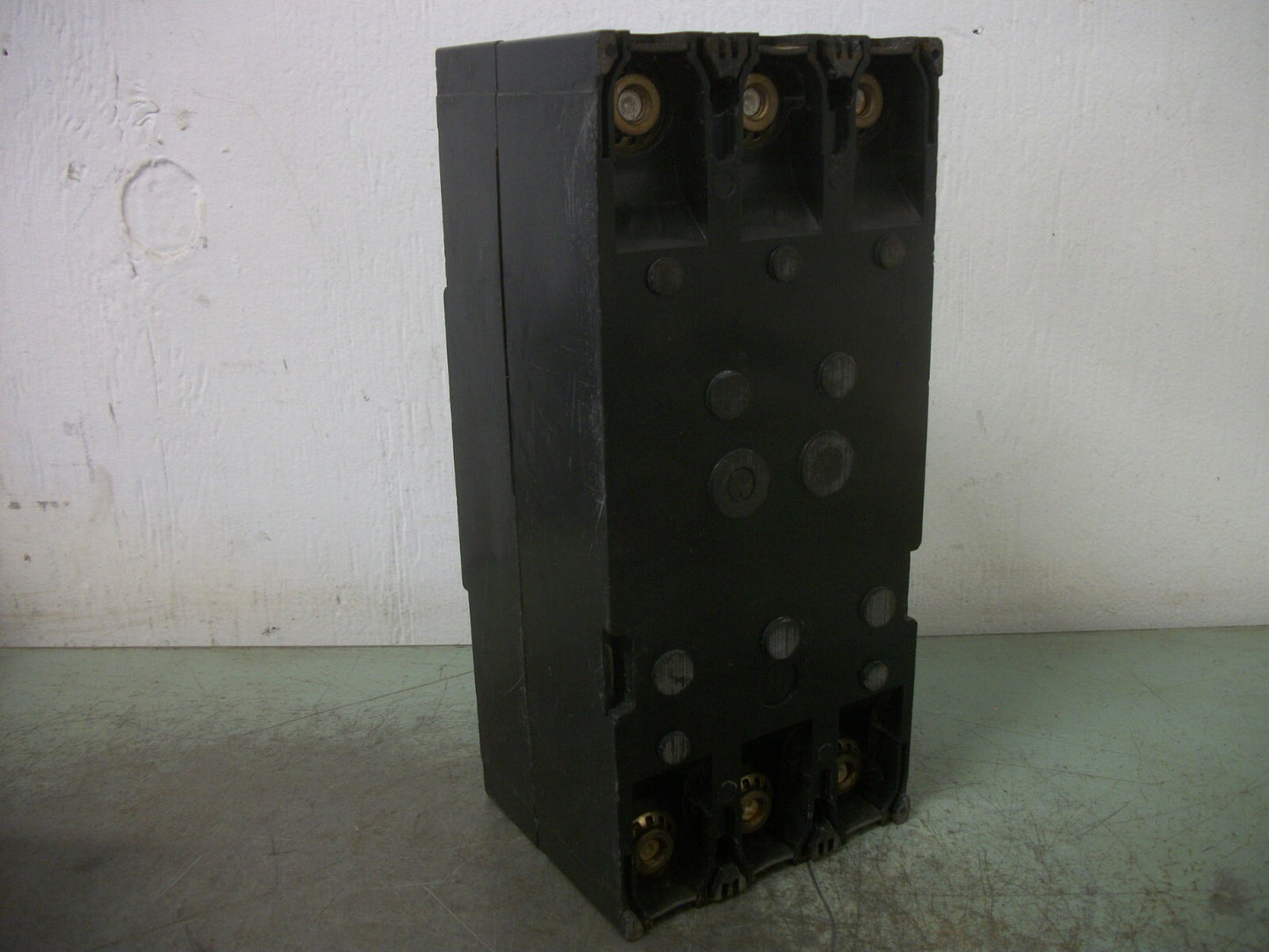 SIEMENS ITE ETI FJ CIRCUIT BREAKER FJ3H225LZ 225AMP 600VOLT 3POLE