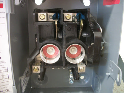 SQUARE D DISCONNECT TYPE 1 L211N 30AMP 240VOLT 2POLE FUSIBLE NOB