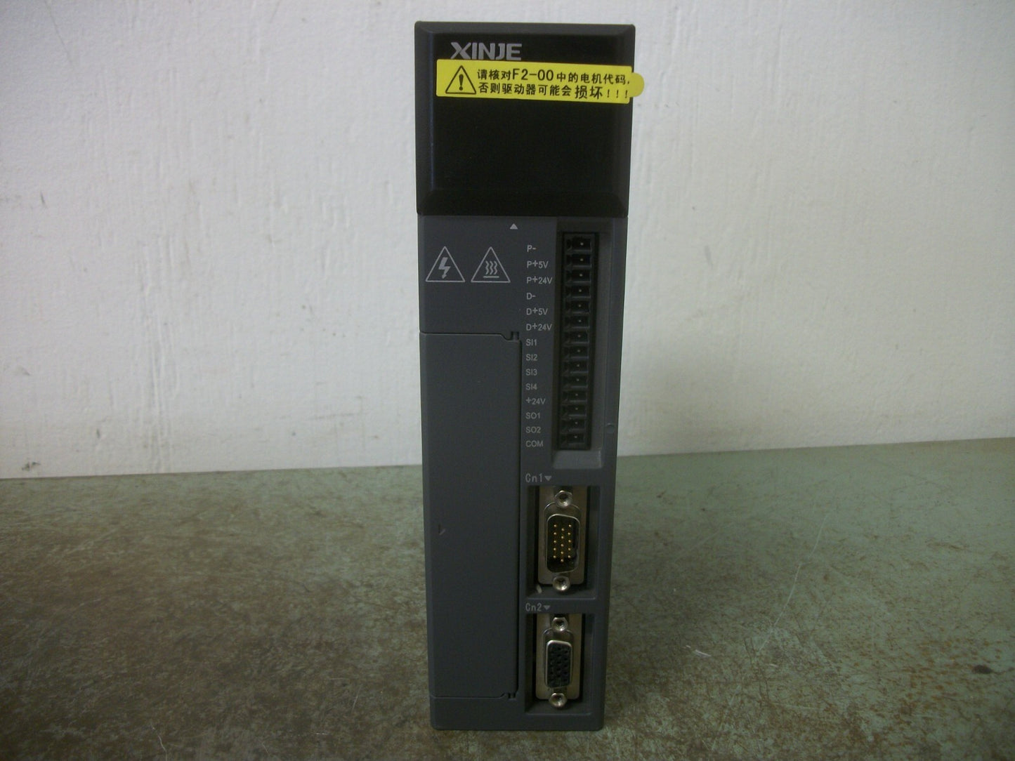 XINJE 0.4KW SERVO DRIVE DS2-20P4-AS 240VOLT 2.5AMP 3PH